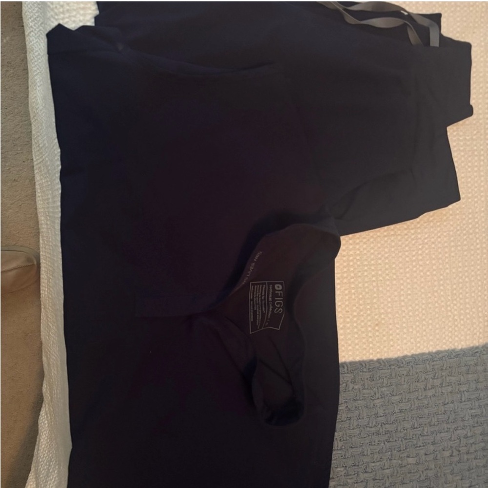 FIGS Navy Women’s Set